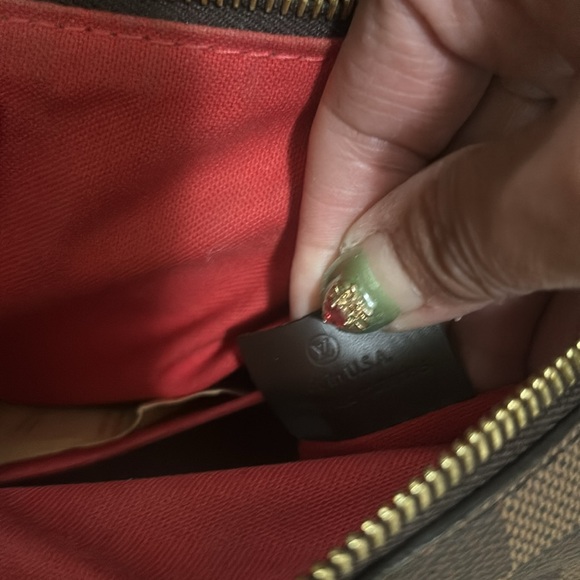 $SOLD$ 1️⃣3️⃣0️⃣0️⃣ used authentic Louis Vuitton bag - Picture 6 of 6